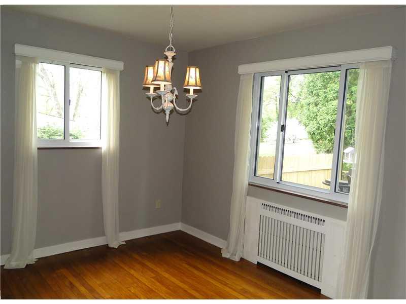 522 Kelso Road Mt. Lebanon, PA 15243 - Photo 9 of 25 Dining Room.