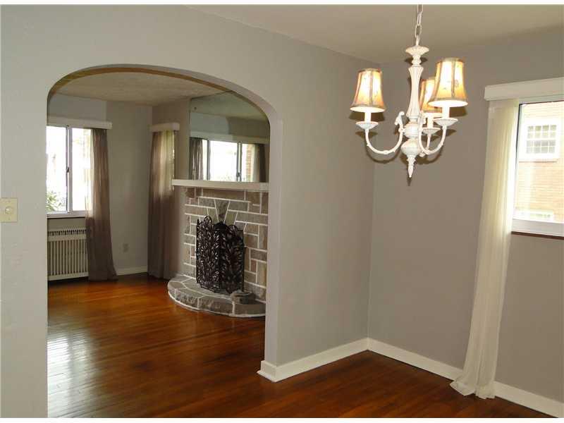 522 Kelso Road Mt. Lebanon, PA 15243 - Photo 10 of 25 Dining Room.