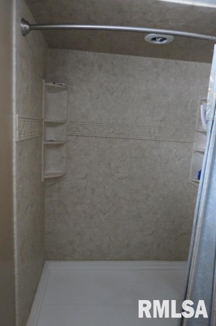 210 Timberlan Road Germantown Hills, IL 61548 - Photo 12 of 16 Gallery Image 12