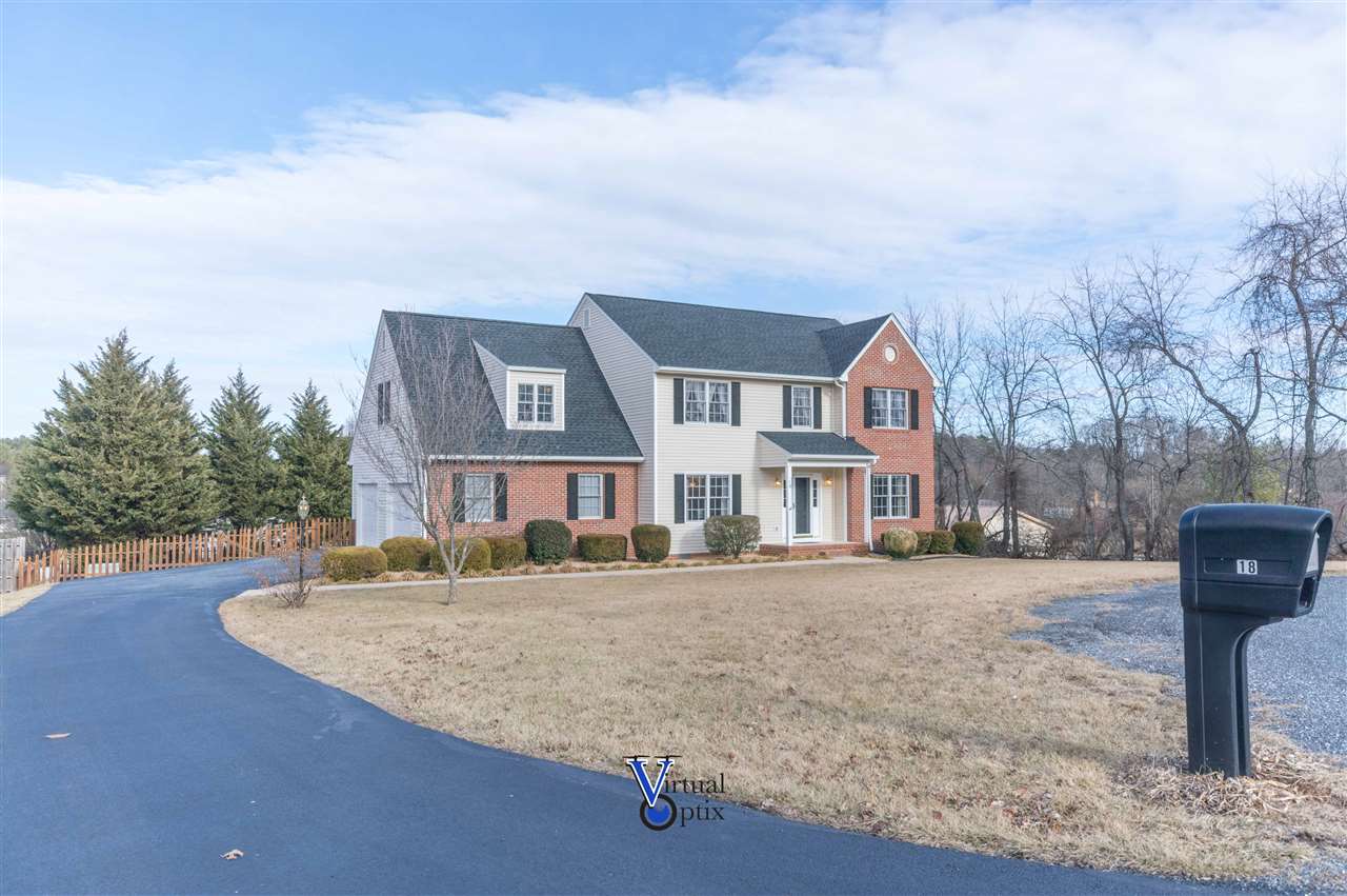 18 King Richard Road Waynesboro, VA 22980 - Photo 2 of 31 a front view of a house with a yard