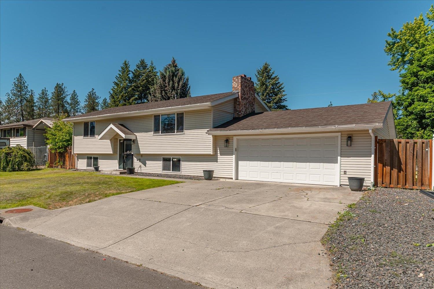 6505 North Elizabeth Street Spokane, WA 99208 - Photo 2 of 46