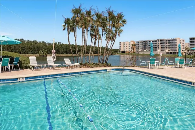 $375,000 | 6475 Shoreline Drive, Unit 5403, St. Petersburg, FL 33708
