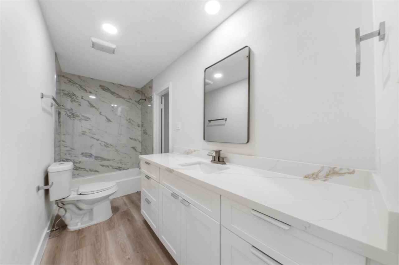 9543 Enstone Circle Spring, TX 77379 - Photo 27 of 36 Bathroom 3