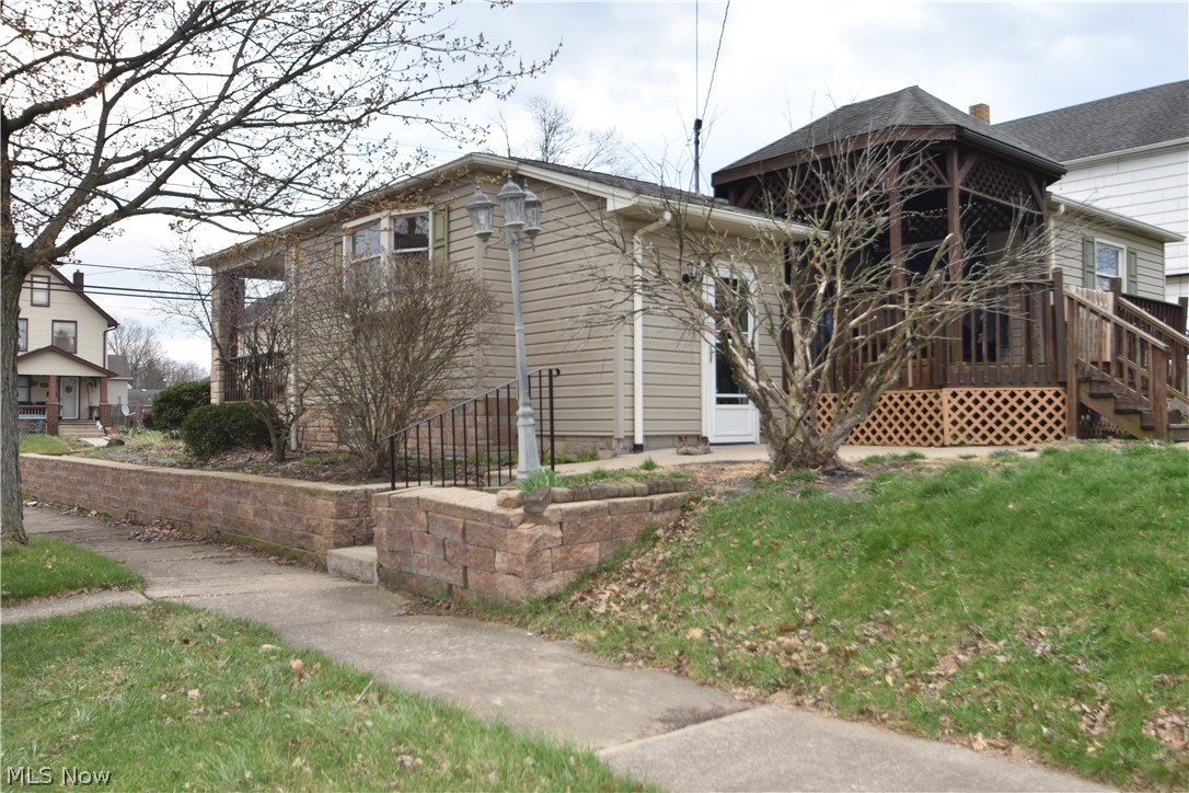 189 Center Street Struthers, OH 44471 - Photo 6 of 23