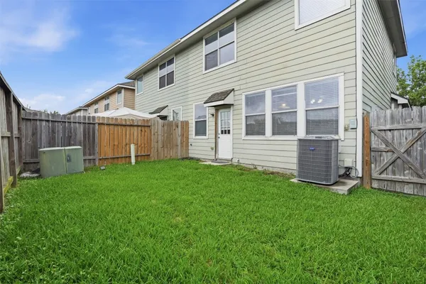 $1,795 | 13084 Peppergate Lane, Houston, TX 77044