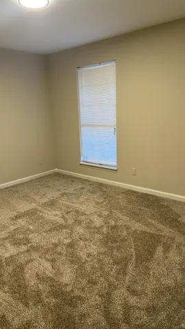 $1,300 | 1098 Main Street, Unit 1100, Greenbrier, TN 37073