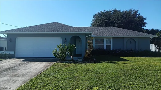 $2,250 | 1138 Southeast 19th Lane, Cape Coral, FL 33990