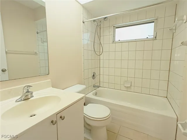 $2,250 | 1138 Southeast 19th Lane, Cape Coral, FL 33990