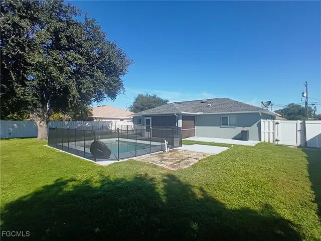 $2,250 | 1138 Southeast 19th Lane, Cape Coral, FL 33990