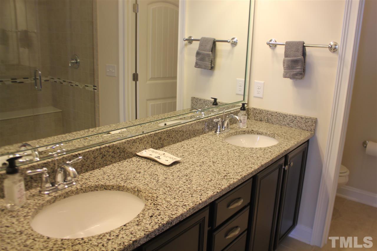736 Fallon Grove Way Raleigh, NC 27608 - Photo 16 of 25