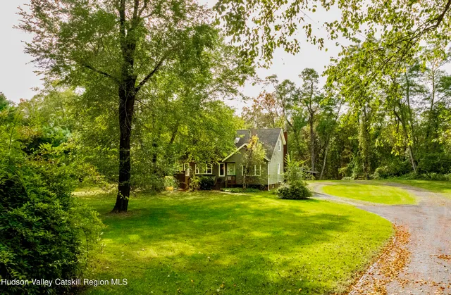 $499,000 | 688 Churchland Road, Saugerties, NY 12477