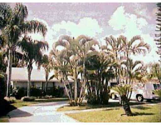 19649 Delaware Circle Boca Raton, FL 33434 - Photo 1 of 2 Primary Photo