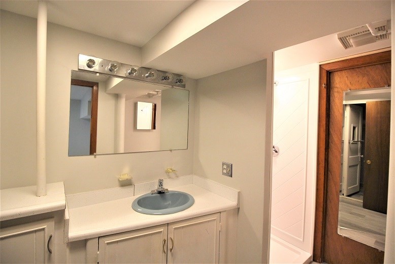 8 Thurston Road, Unit 8 Watertown, MA 02472 - Photo 15 of 23