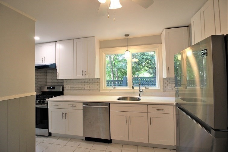 8 Thurston Road, Unit 8 Watertown, MA 02472 - Photo 8 of 23