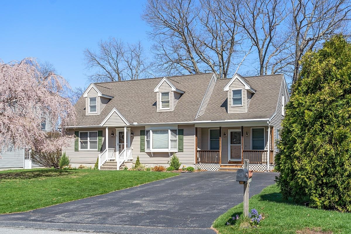 35 Ivan Gile Road Salem, NH 03079 - Photo 1 of 40