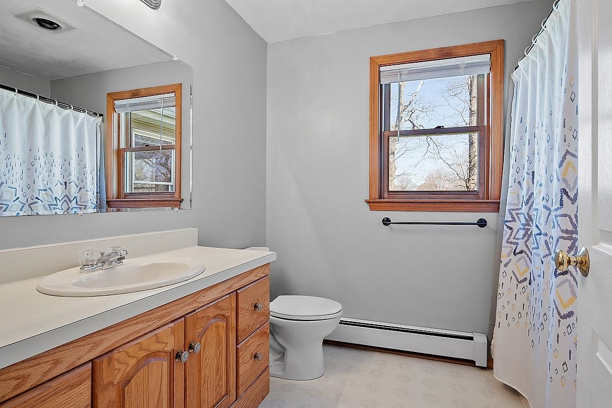 35 Ivan Gile Road Salem, NH 03079 - Photo 16 of 40