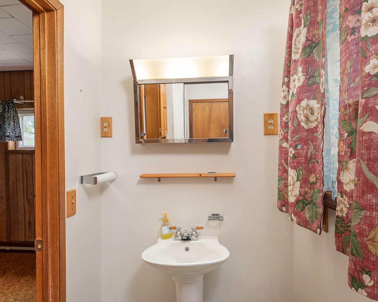 508 Thayer Street Rhinelander, WI 54501 - Photo 12 of 24 Gallery Image 12
