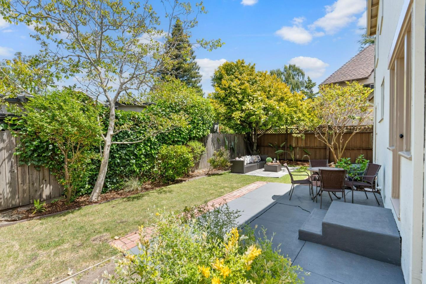 796 Willborough Road Burlingame, CA 94010 - Photo 28 of 31 a view of a backyard with sitting area