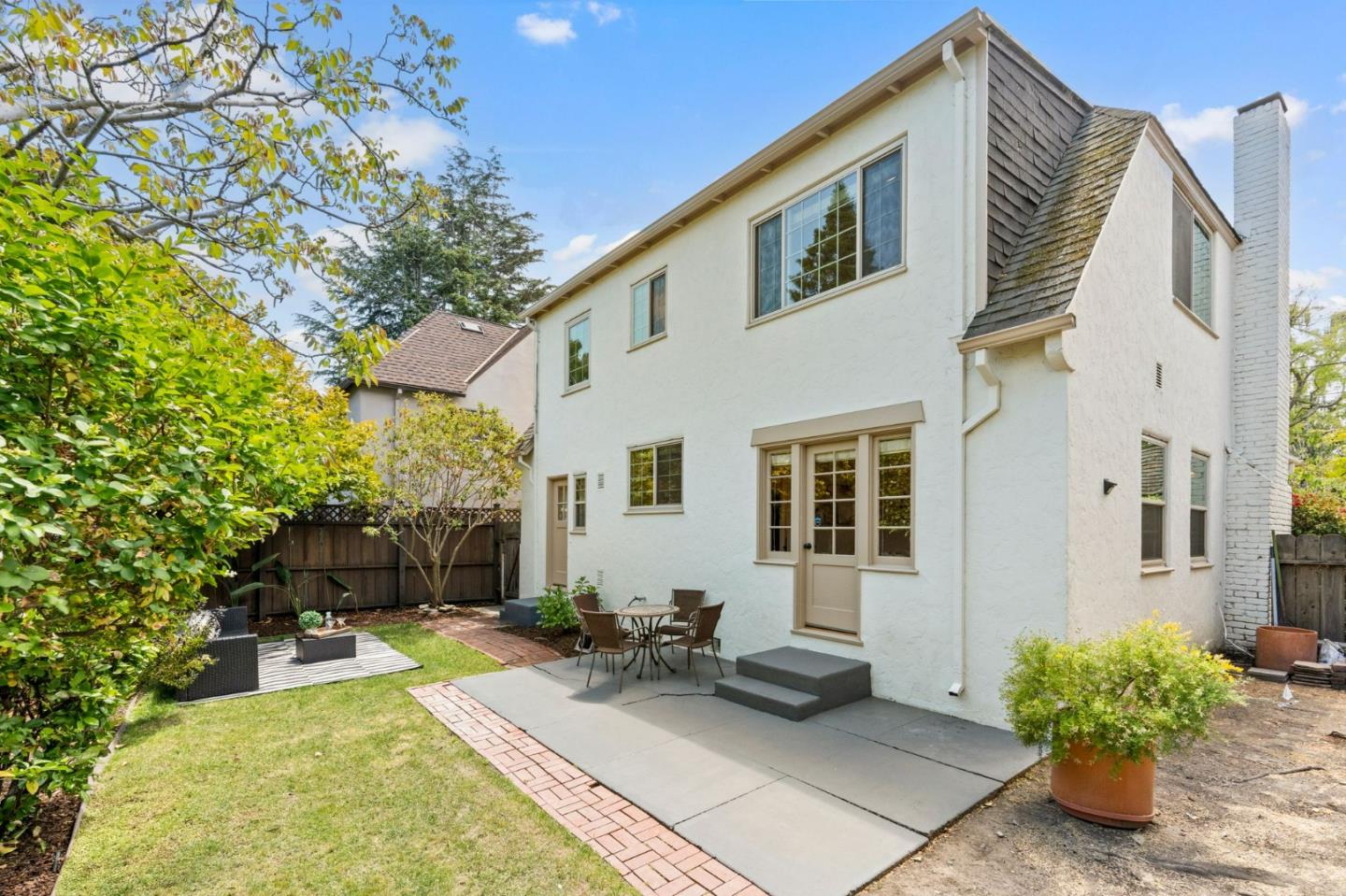 796 Willborough Road Burlingame, CA 94010 - Photo 29 of 31 a view of a house with backyard and sitting area