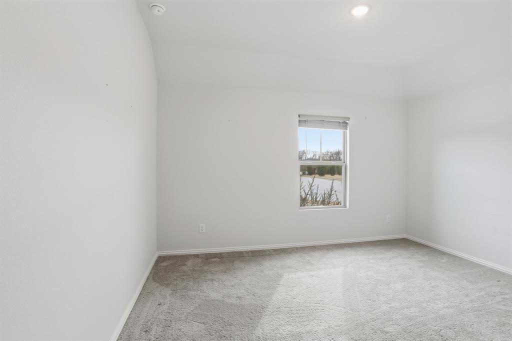 556 Hickory Rdg Drive Van Alstyne, TX 75495 - Photo 13 of 26