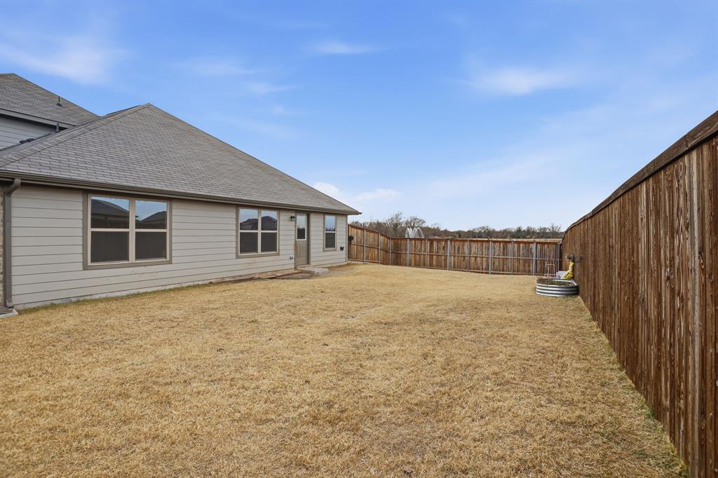 556 Hickory Rdg Drive Van Alstyne, TX 75495 - Photo 25 of 26
