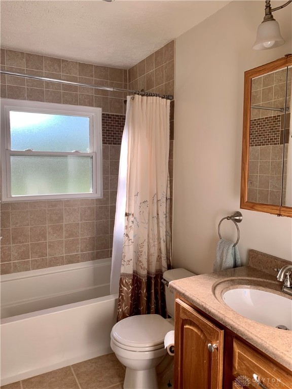 2663 Blackhawk Road Kettering, OH 45420 - Photo 6 of 21