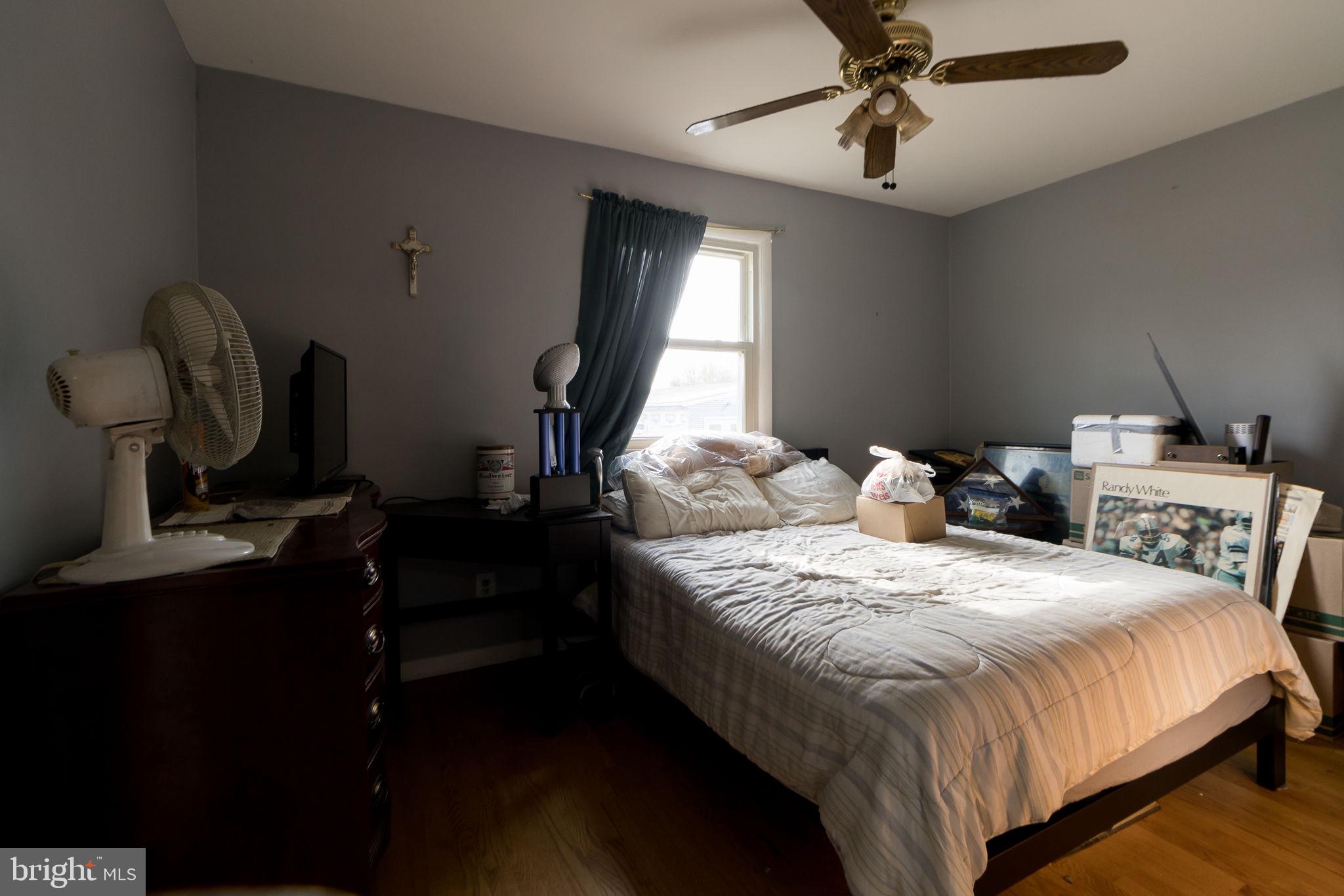 11207 Tippett Road Clinton, MD 20735 - Photo 16 of 76 1st BEDROOM -MAIN HOME