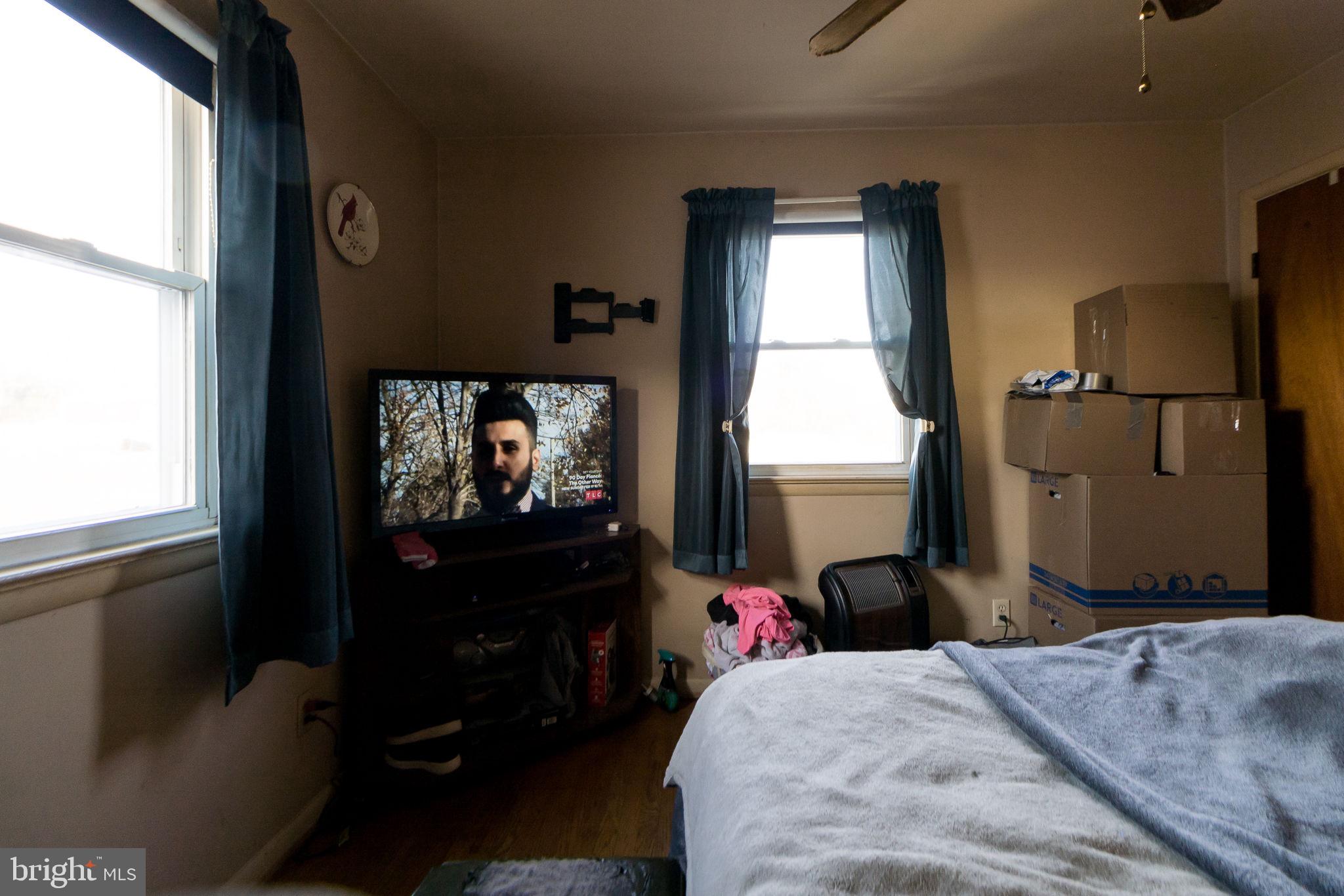 11207 Tippett Road Clinton, MD 20735 - Photo 21 of 76 2nd BEDROOM -MAIN HOME