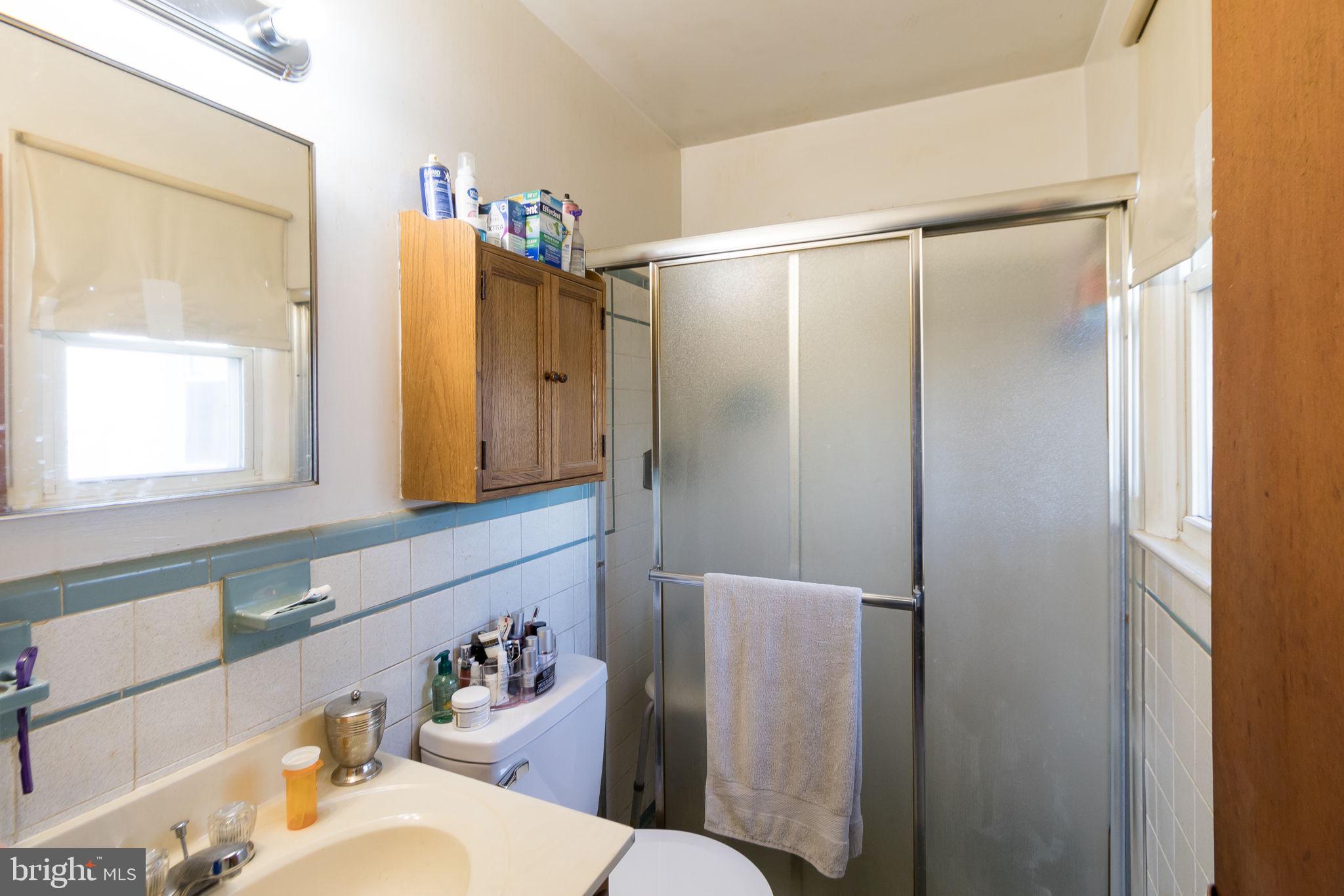 11207 Tippett Road Clinton, MD 20735 - Photo 28 of 76 2nd BATHROOM-MAIN HOME