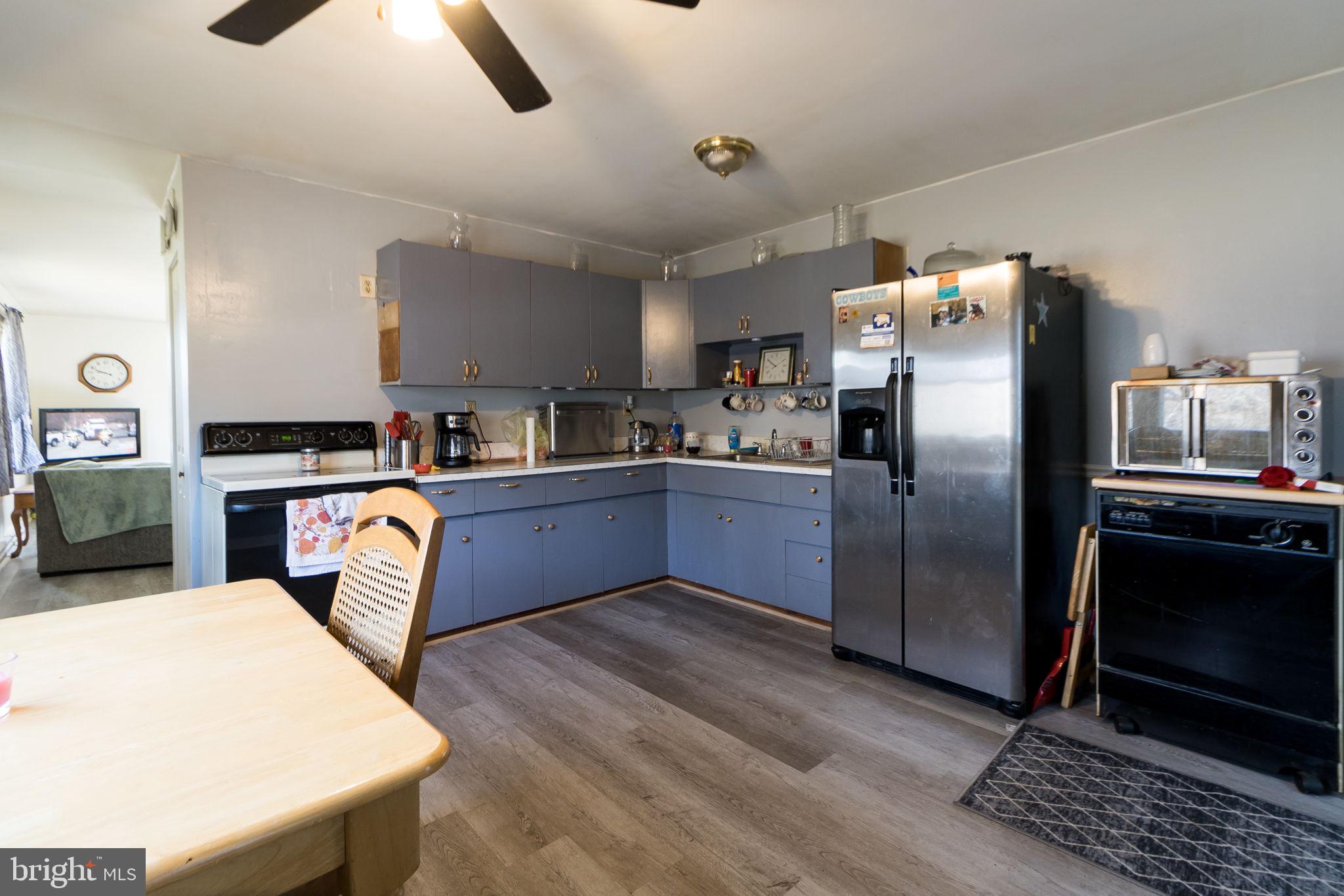 11207 Tippett Road Clinton, MD 20735 - Photo 30 of 76 KITCHEN