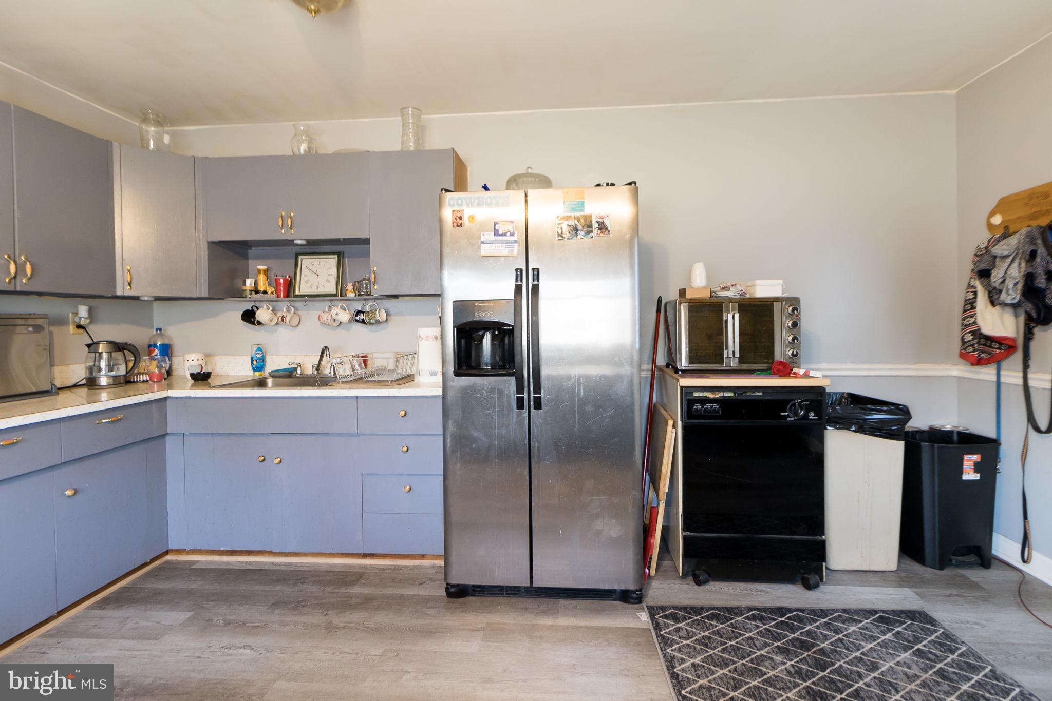 11207 Tippett Road Clinton, MD 20735 - Photo 32 of 76 KITCHEN