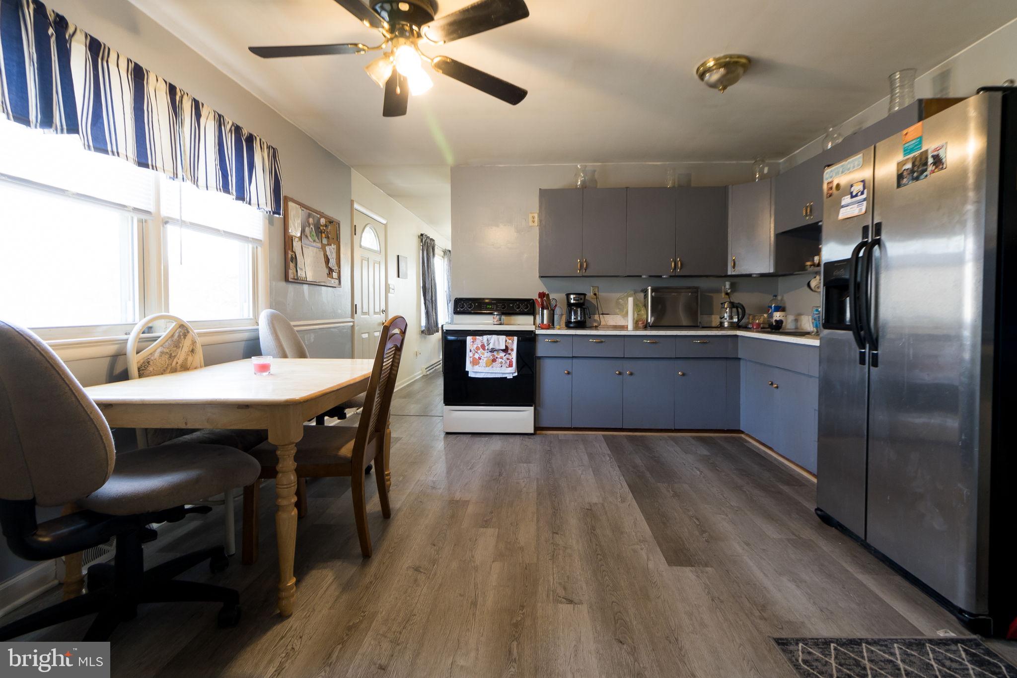 11207 Tippett Road Clinton, MD 20735 - Photo 33 of 76 KITCHEN