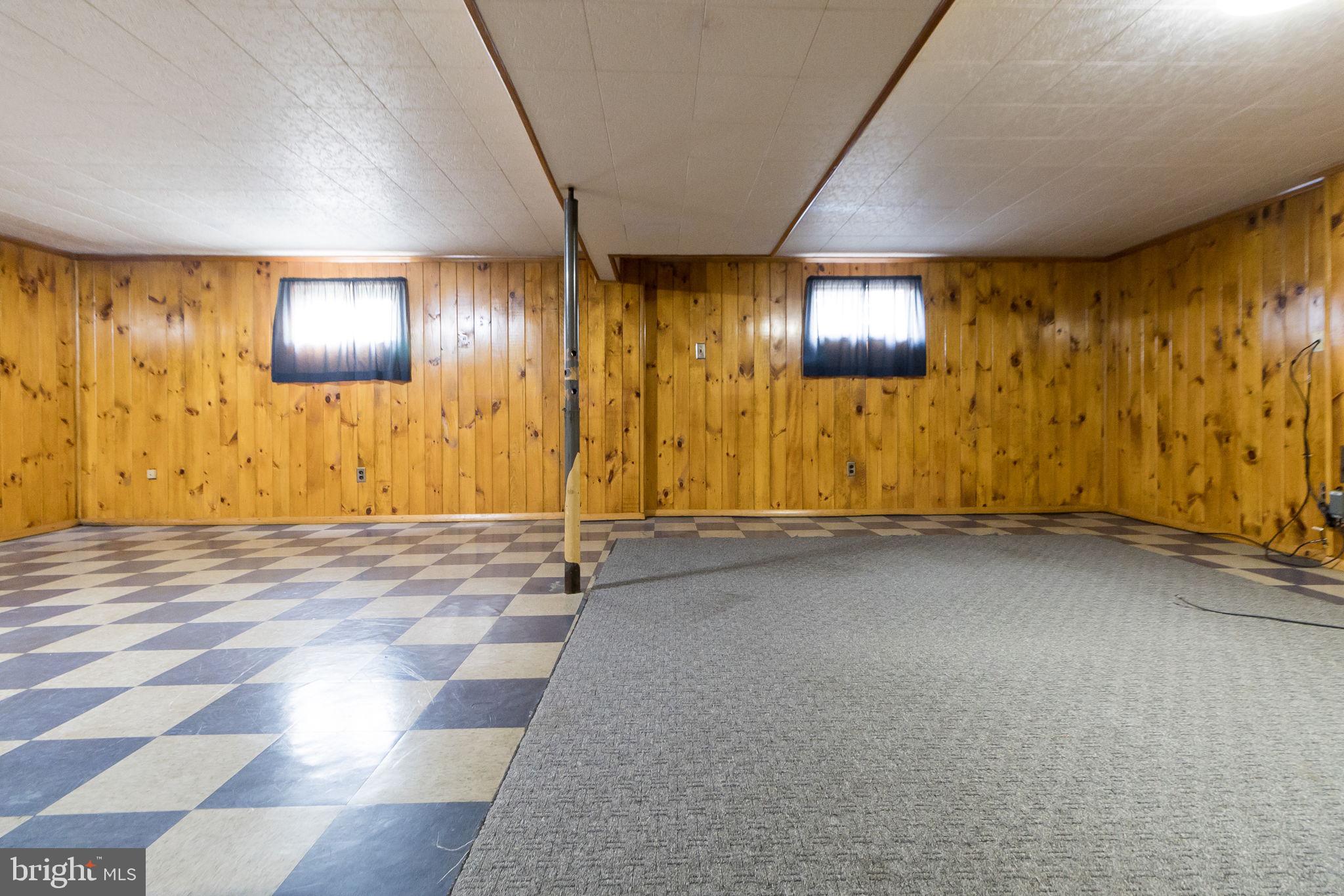 11207 Tippett Road Clinton, MD 20735 - Photo 40 of 76 BASEMENT -
REC ROOM