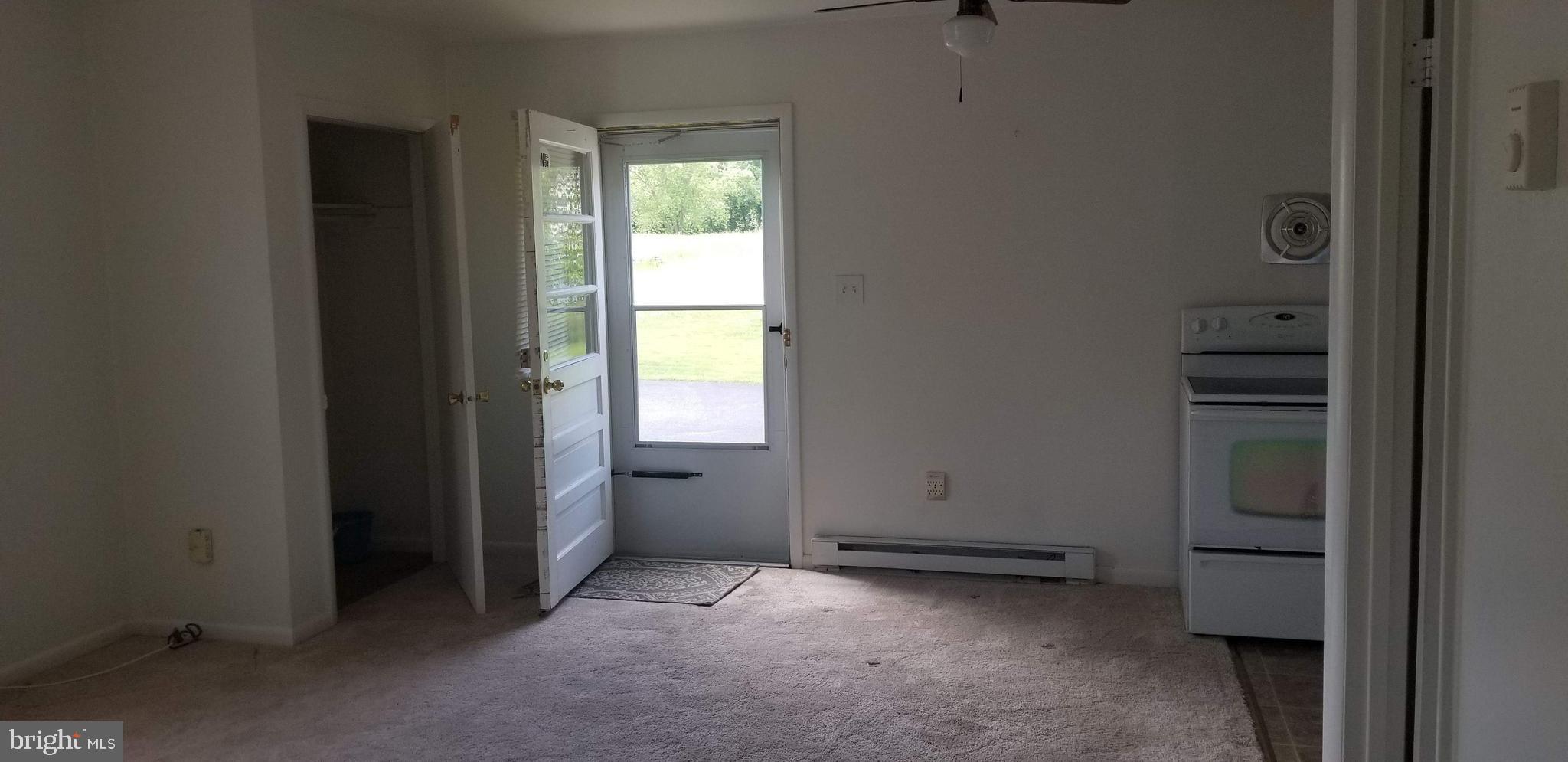 11207 Tippett Road Clinton, MD 20735 - Photo 60 of 76 APARTMENT UNIT ENTRY