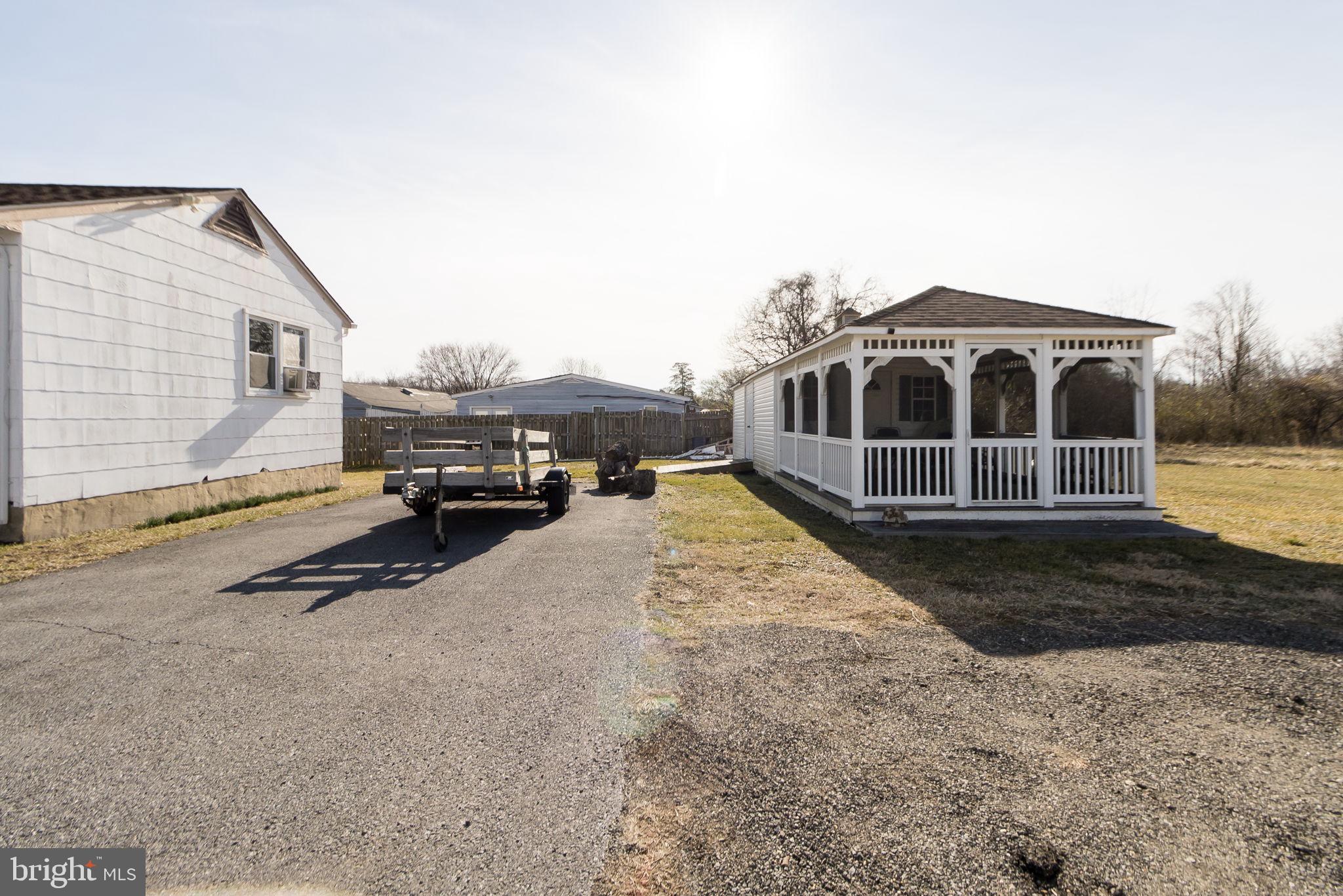 11207 Tippett Road Clinton, MD 20735 - Photo 75 of 76 BACKYARD-SHED/SCREENED IN PORCH