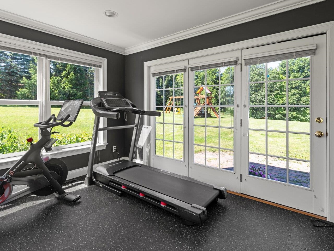 622 Ridgefield Road Shelburne, VT 05482 - Photo 33 of 40