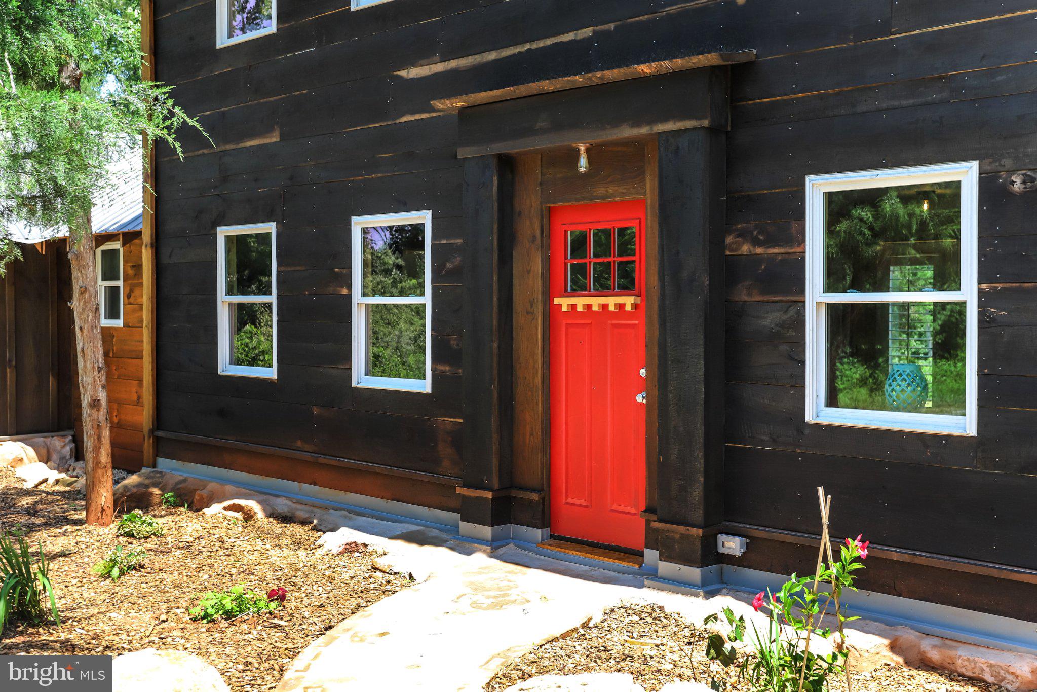 14915 Mount Nebo Road Poolesville, MD 20837 - Photo 3 of 38 Charming entrance with vibrant red door.