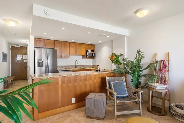 $650,000 | 4471 Lower Honoapiilani Road, Unit 118, Lahaina, HI 96761