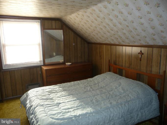 1810 Weyburn Road Baltimore, MD 21237 - Photo 18 of 26 Bedroom