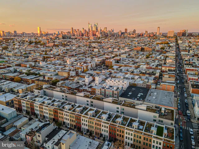 a picture of city view