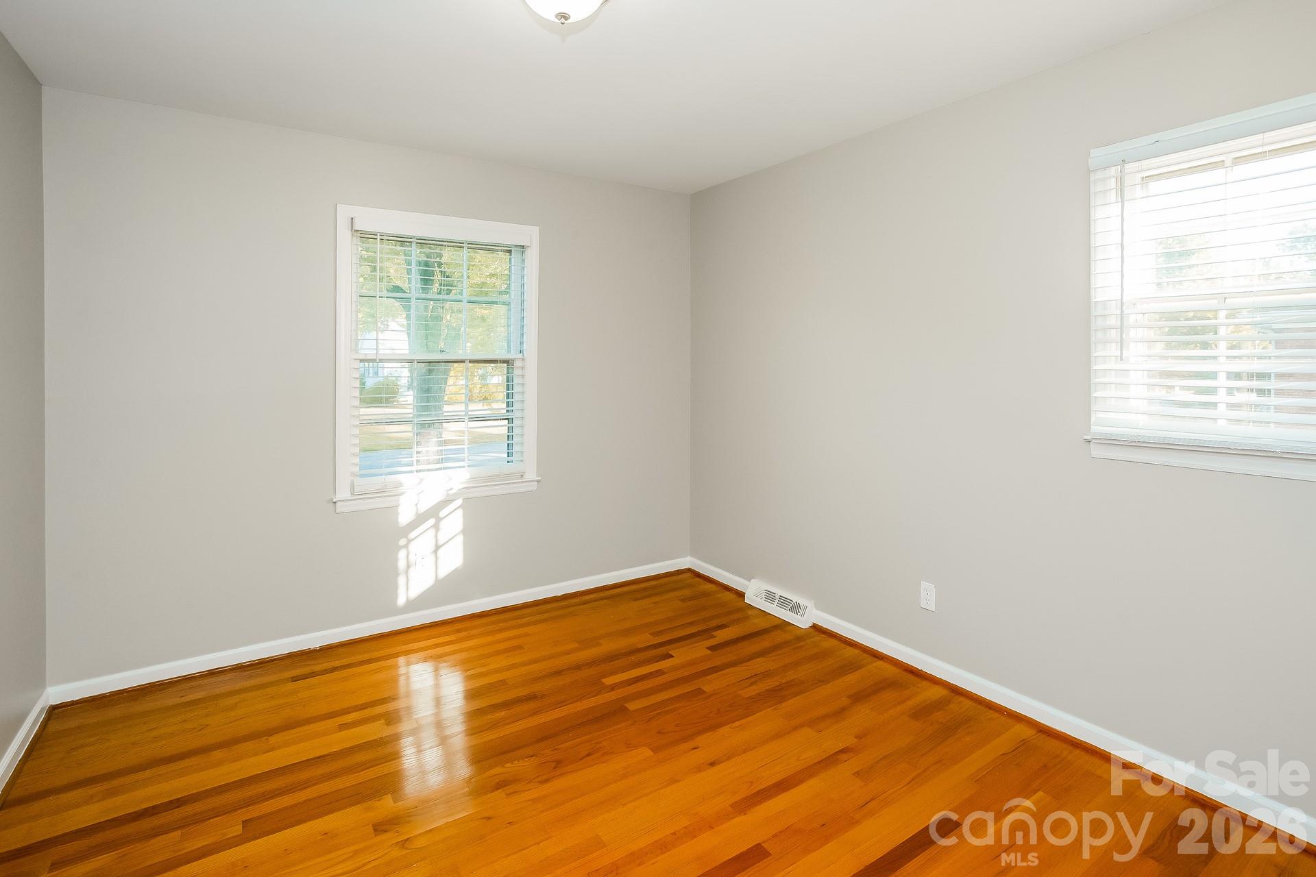 7114 Fox Hunt Road Charlotte, NC 28212 - Photo 17 of 21 Gallery Image 17