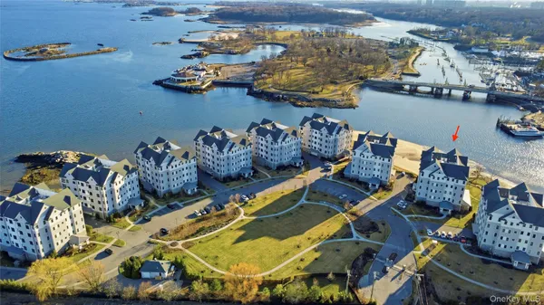 $2,200,000 | 720 Davenport Avenue, Unit 1, New Rochelle, NY 10805