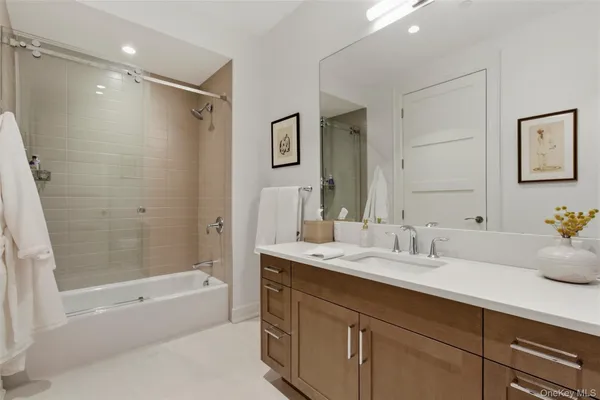 $2,200,000 | 720 Davenport Avenue, Unit 1, New Rochelle, NY 10805