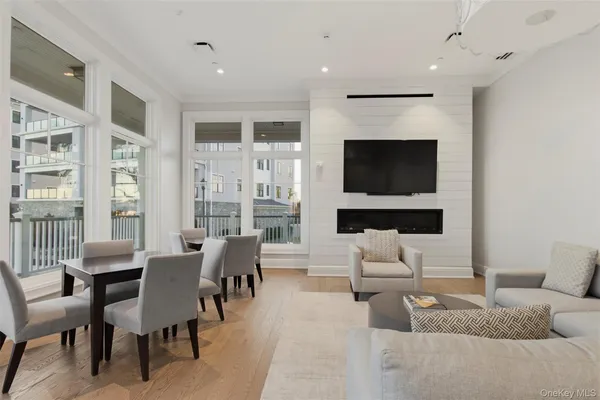 $2,200,000 | 720 Davenport Avenue, Unit 1, New Rochelle, NY 10805