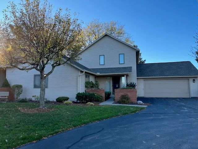 $305,000 | 2 Greenwood Park, Pittsford, NY 14534