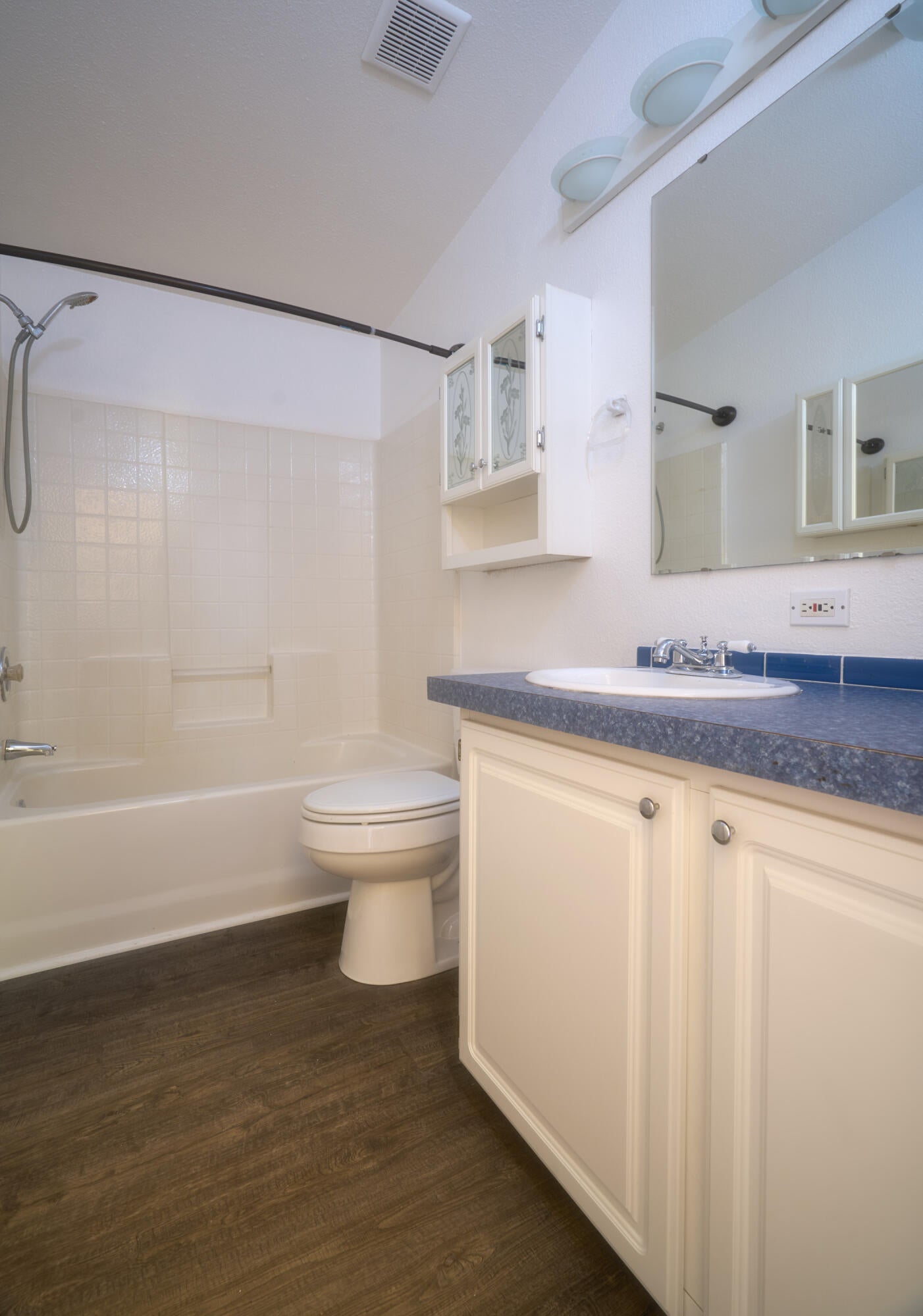 11441 Meadows Road White City, OR 97503 - Photo 10 of 55 11441 Meadows Rd-09