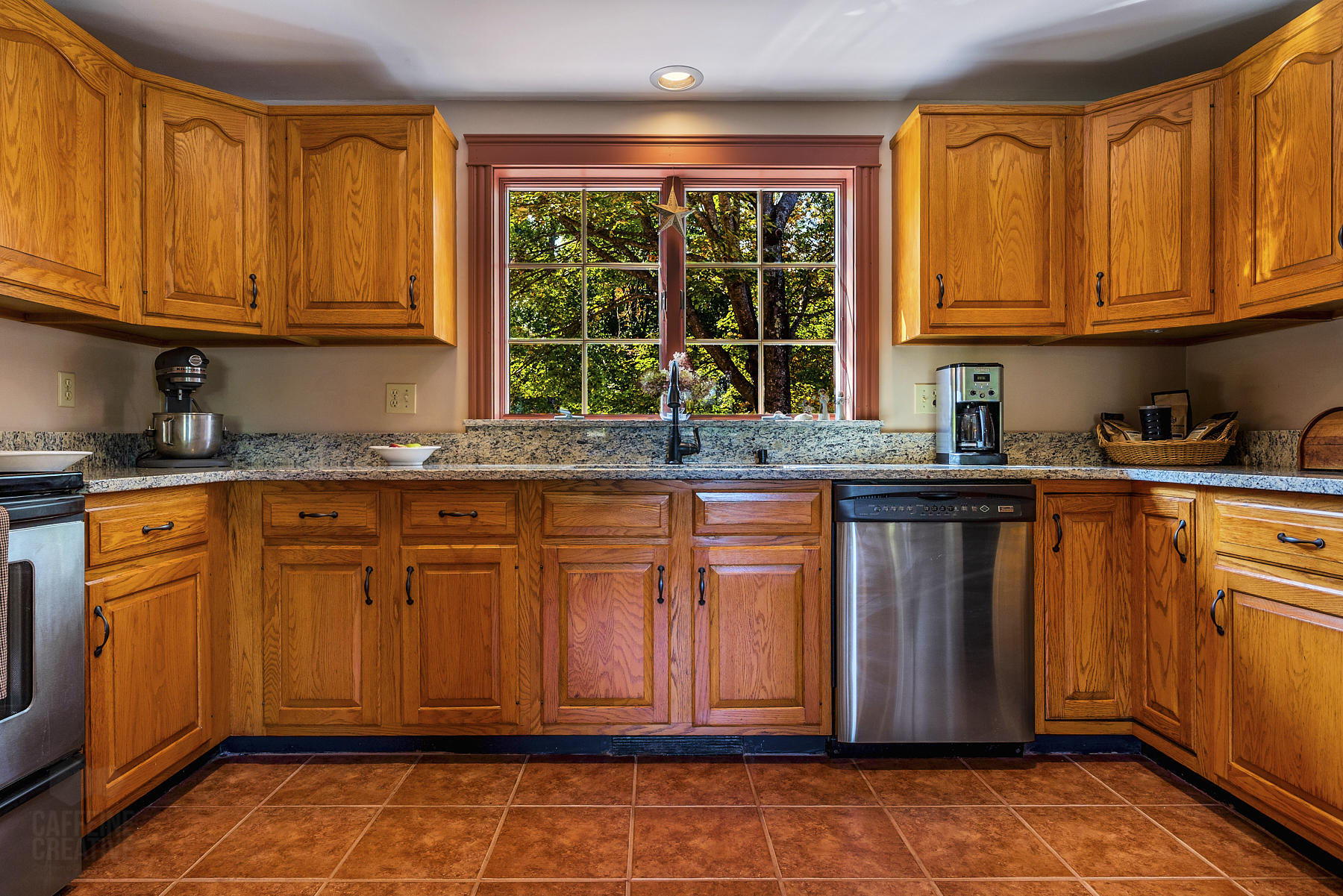 22 Oak Ridge Drive Standish, ME 04084 - Photo 15 of 44 oakridge-mcaleney-caffeine-23