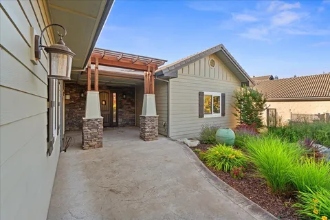 $1,425,000 | 12924 Austin Forest Circle, Auburn, CA 95602