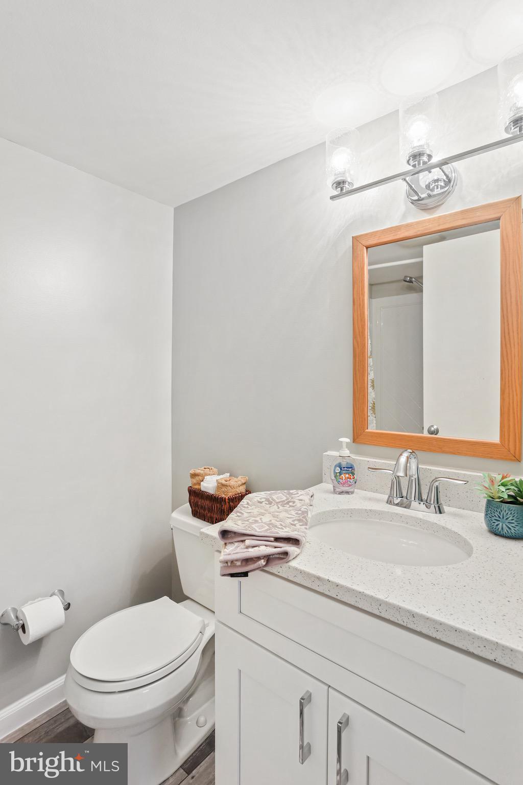 1218 Leeds Terrace Halethorpe, MD 21227 - Photo 28 of 31 Marble top vanity in LL bath