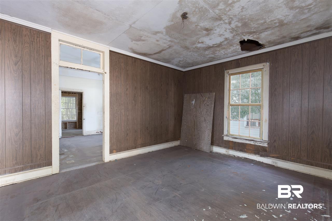 1105 Texas Street Mobile, AL 36604 - Photo 3 of 13